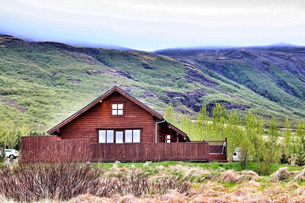 Golden Circle Cabin, Hot Tub Villa Geysir Exterior photo
